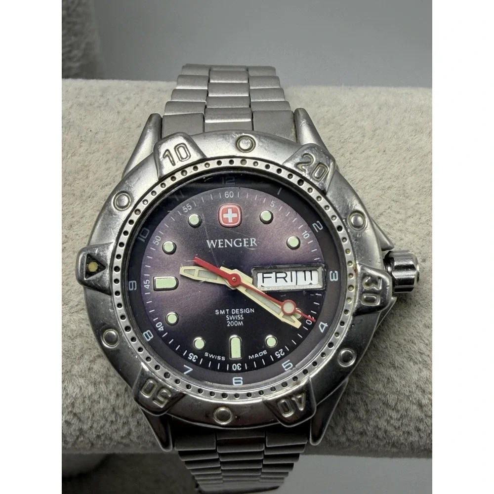 Wenger 091.0654 SMT Design Purple Dial New Battery Ladies Watch 30MM 6.25
